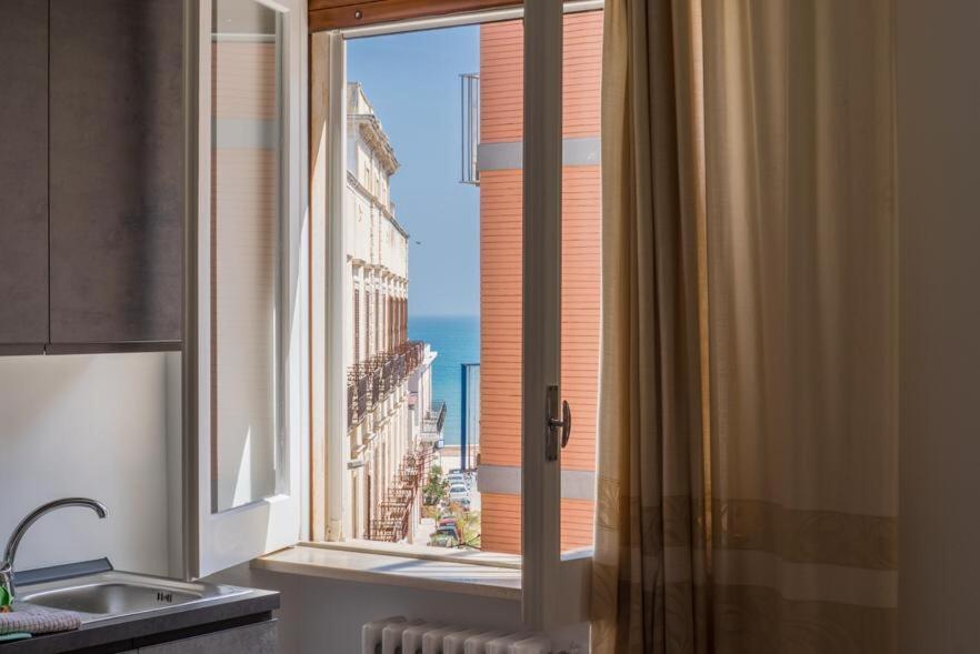 Casa Giali - Sea ​​View Home For Family Giovinazzo Bagian luar foto